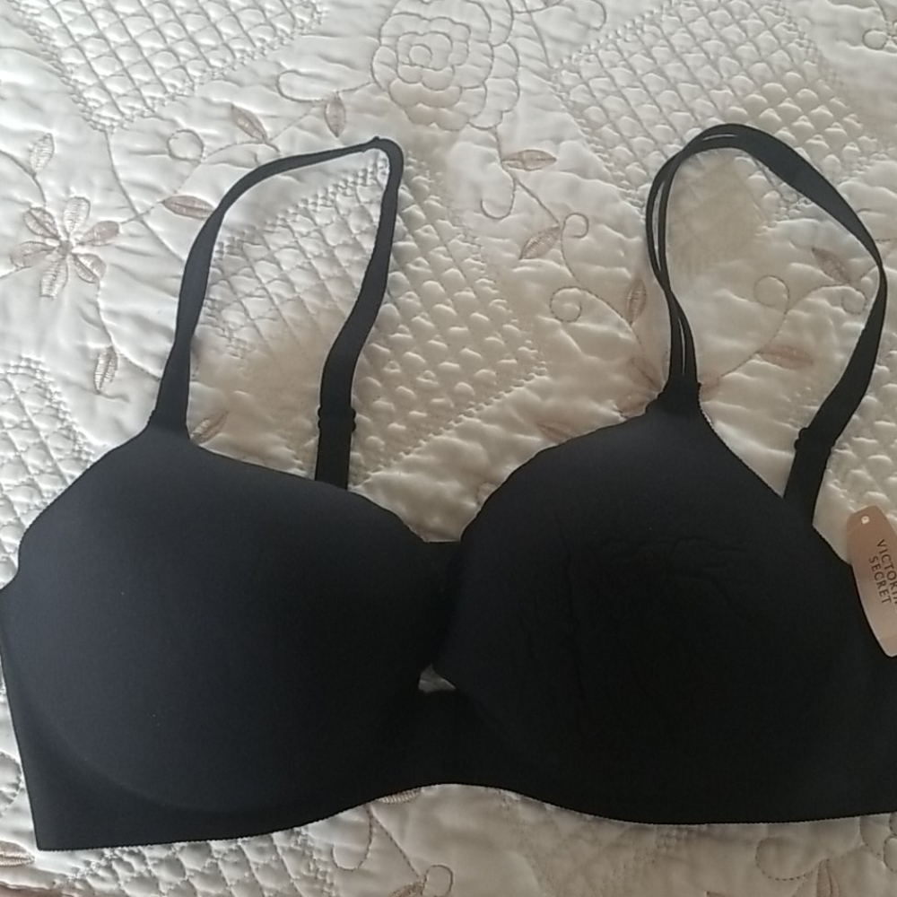VICTORIA'S SECRET T-shirt Bra size 36C